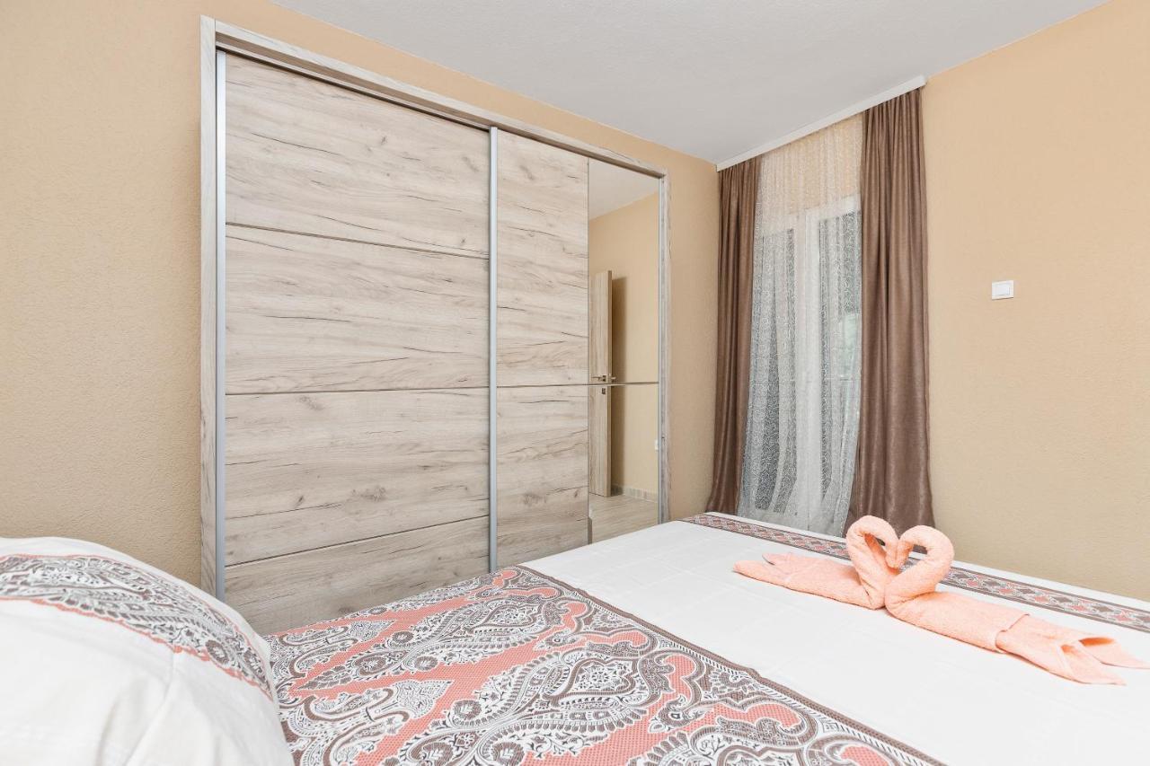 Sun Rays Apartment Котор Екстериор снимка