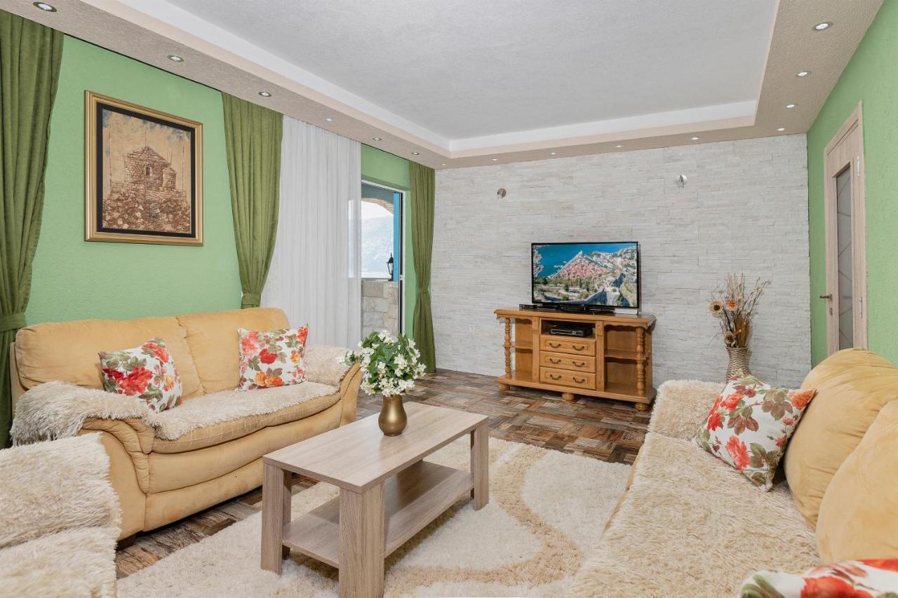 Sun Rays Apartment Котор Екстериор снимка