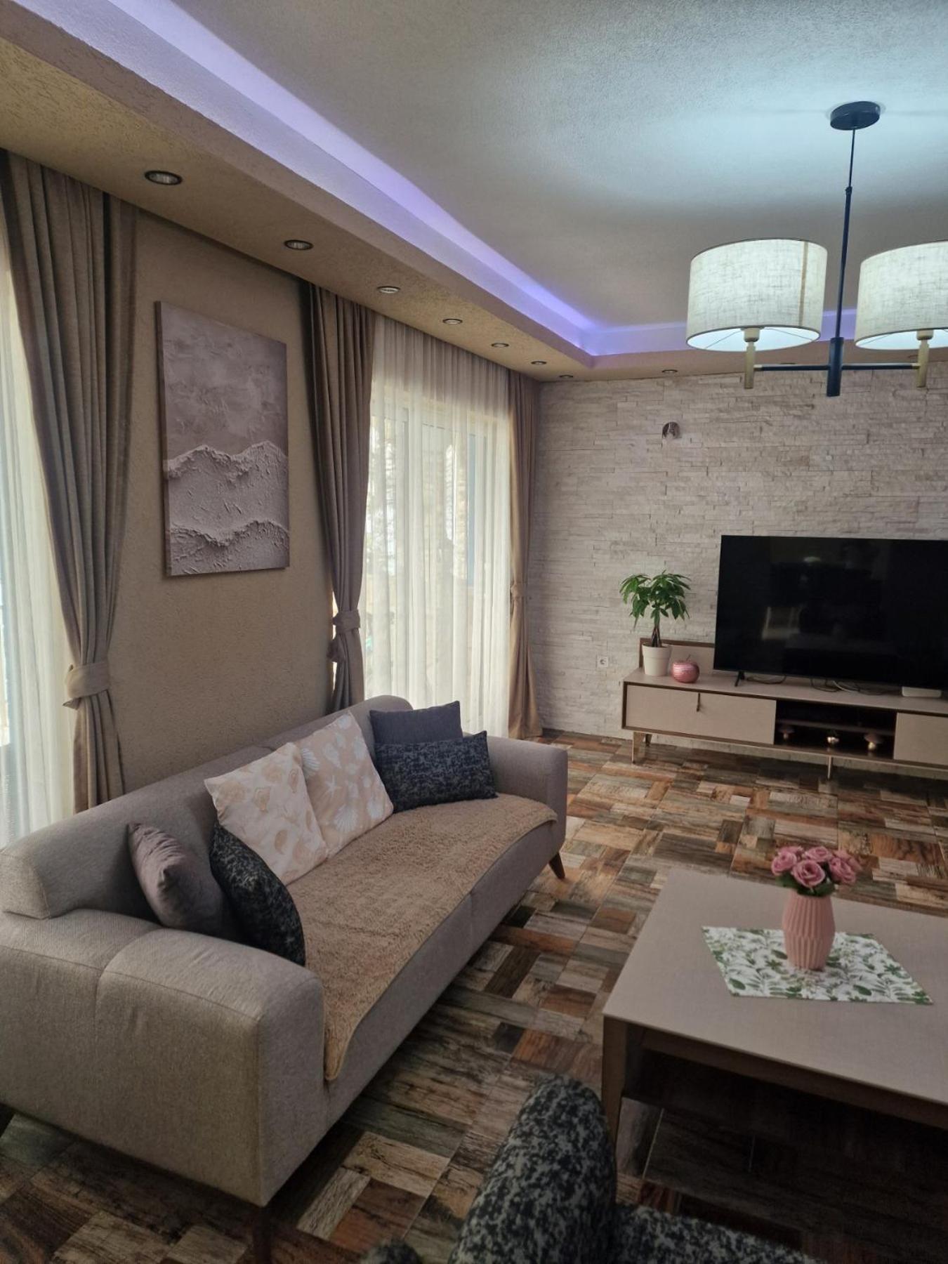Sun Rays Apartment Котор Екстериор снимка