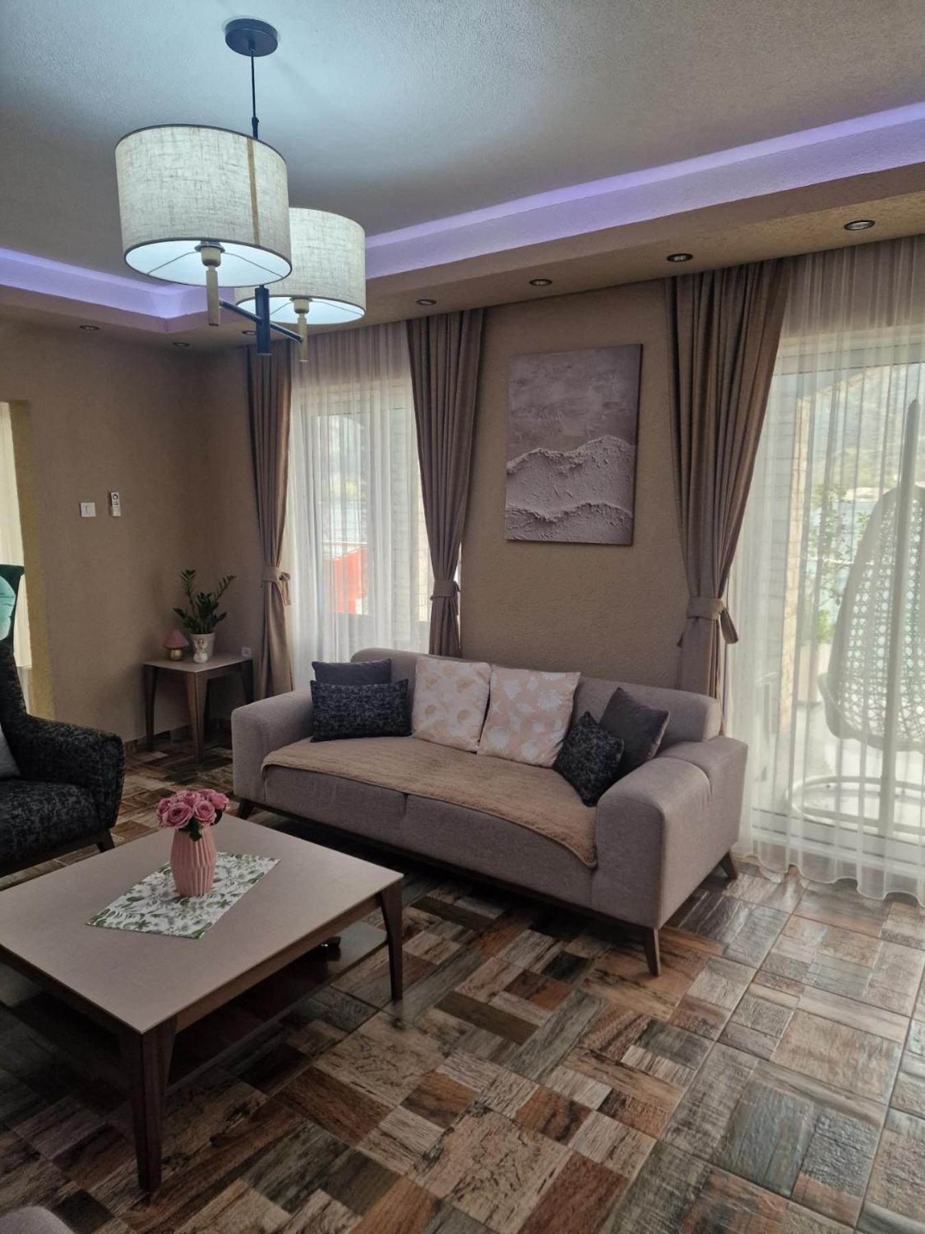 Sun Rays Apartment Котор Екстериор снимка