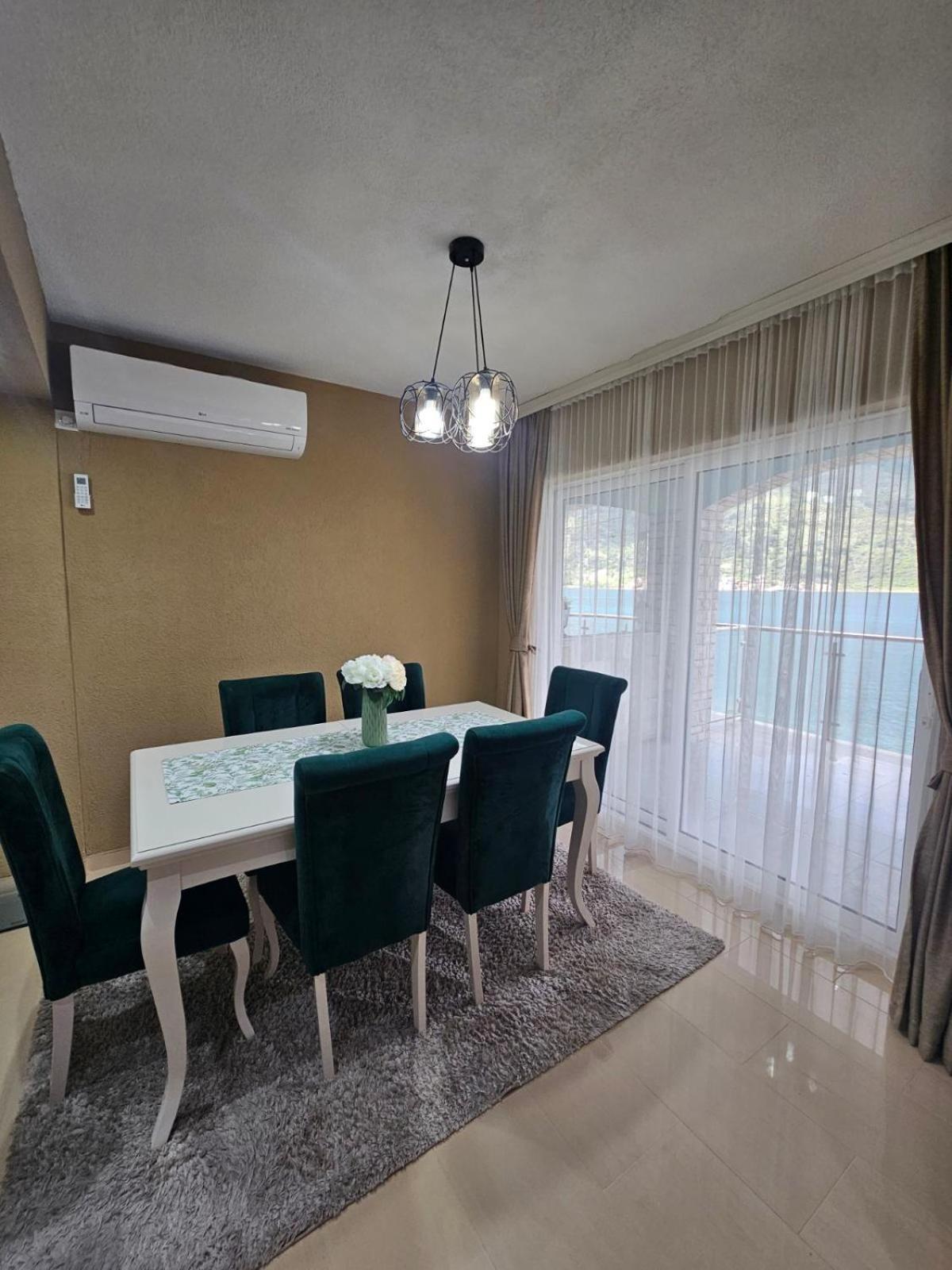 Sun Rays Apartment Котор Екстериор снимка