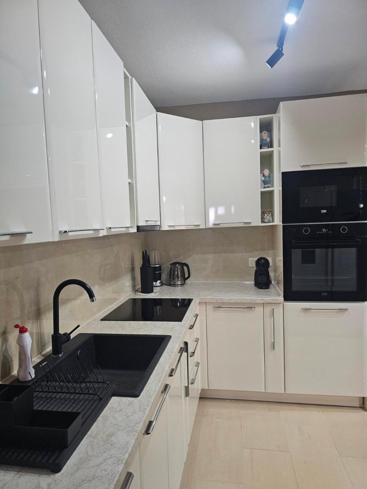 Sun Rays Apartment Котор Екстериор снимка