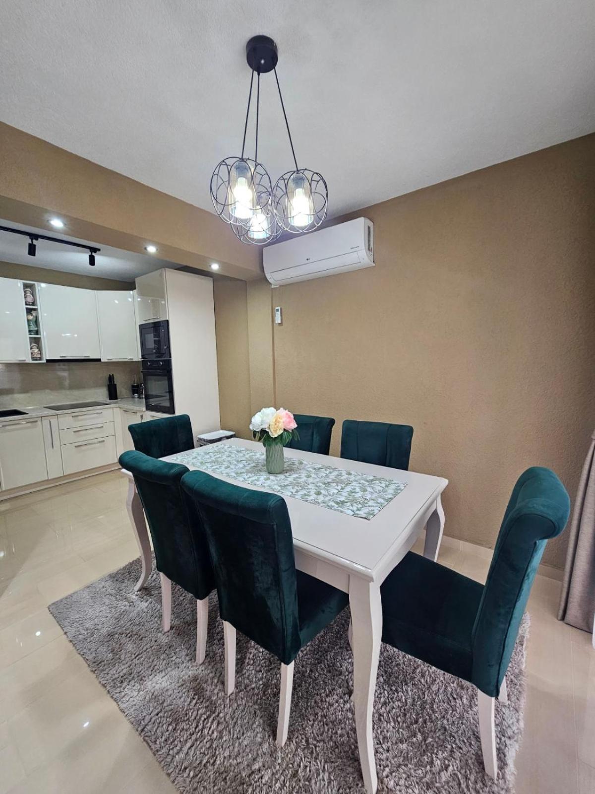Sun Rays Apartment Котор Екстериор снимка
