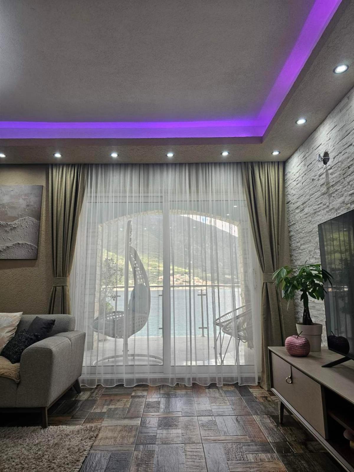Sun Rays Apartment Котор Екстериор снимка